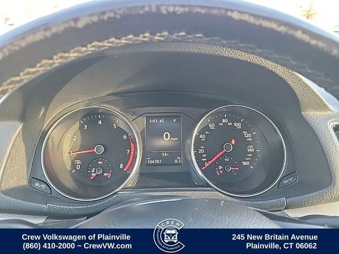 Used 2017 Volkswagen Passat 1.8T SEL Premium image 4