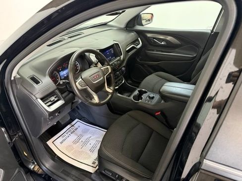 Used 2023 GMC Terrain SLE w/ Driver Convenience Package FWD image 17