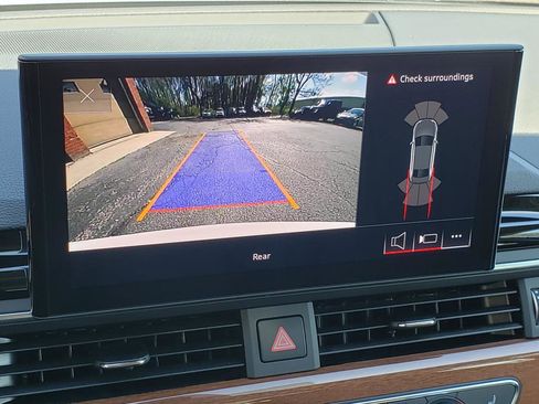 Used 2023 Audi A4 2.0T Premium w/ Convenience Package image 21