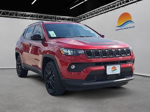 New 2026 Jeep Compass Latitude AWD/4WD image 3