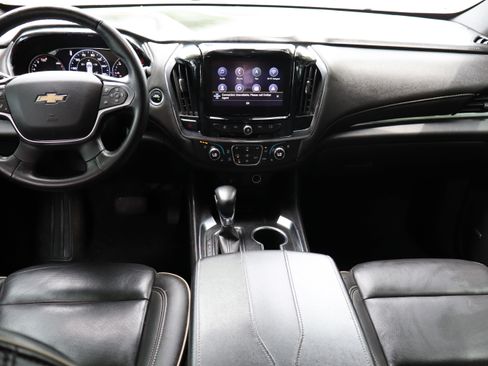 Used 2023 Chevrolet Traverse Premier FWD image 22