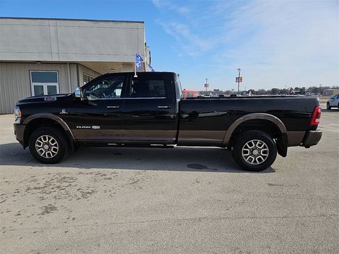 Certified 2021 RAM 3500 Limited image 3