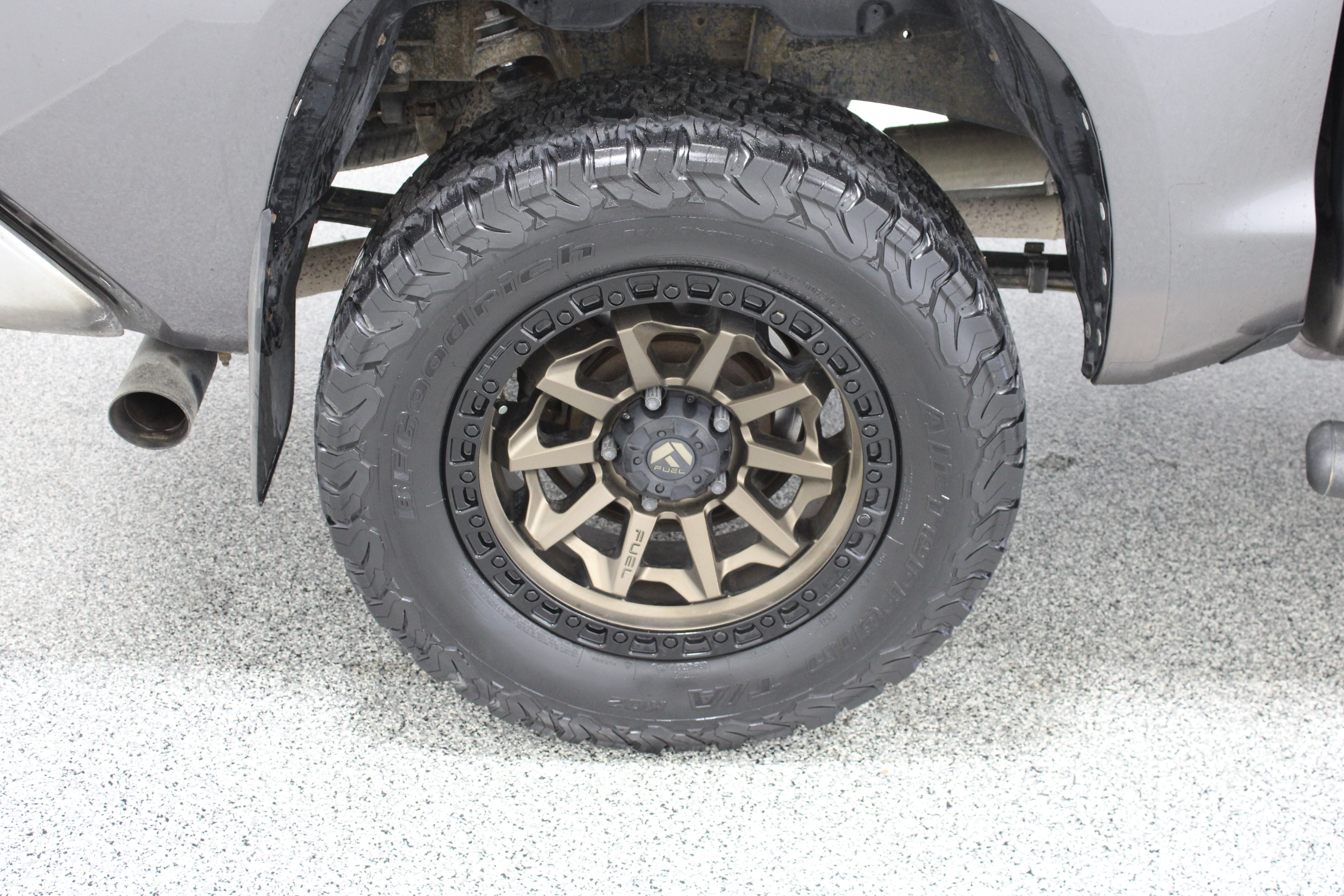 Used 2017 Toyota Tundra SR5 RWD image 6