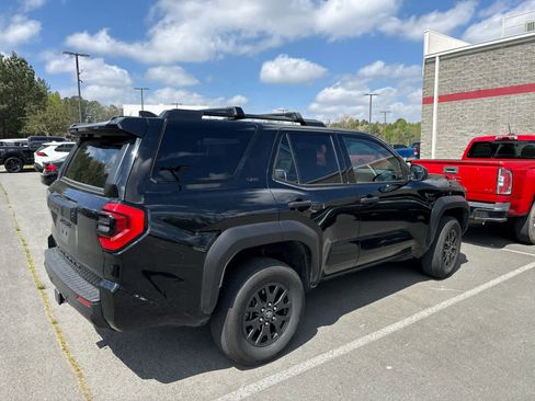 Used 2025 Toyota 4Runner SR5 image 2
