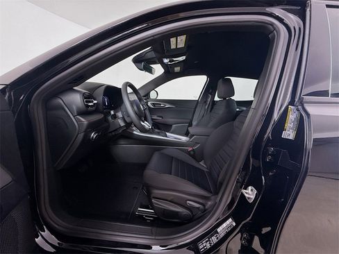 New 2025 Dodge Hornet GT w/ Tech Pack image 11