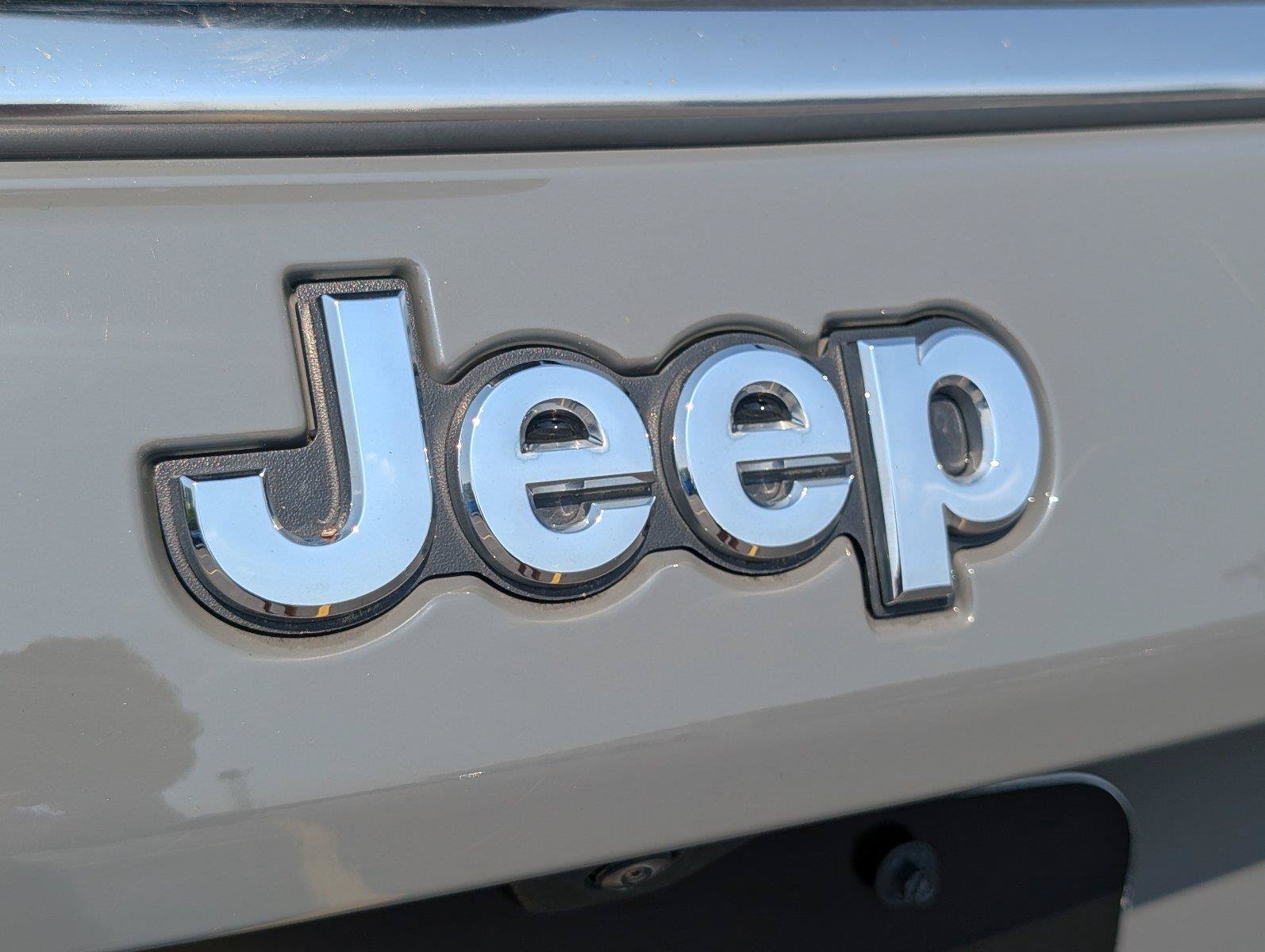 Used 2024 Jeep Compass Limited AWD/4WD image 6