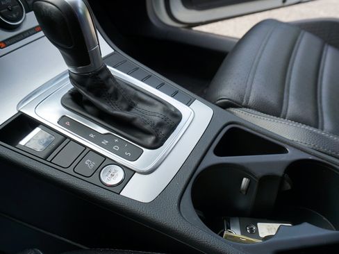 Used 2016 Volkswagen CC Sport image 18