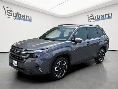New 2025 Subaru Forester Premium image 3