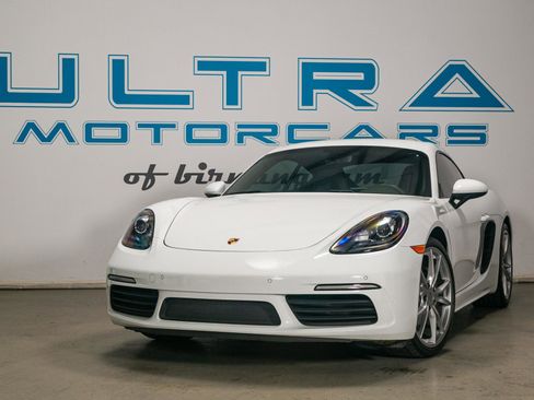 Used 2018 Porsche 718 Cayman Coupe image 5