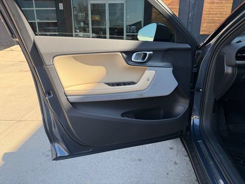 Used 2022 Polestar Polestar 2 w/ Plus Package AWD/4WD image 21