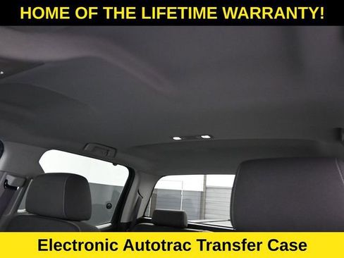 Used 2015 GMC Sierra 1500 SLE w/ SLE Value Package image 32