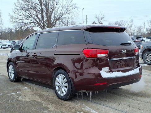 Used 2016 Kia Sedona EX image 6