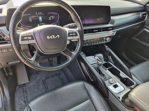 Used 2025 Kia Telluride S FWD image 15
