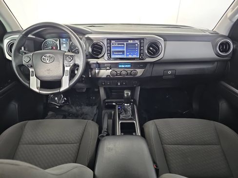Used 2022 Toyota Tacoma SR5 w/ Technology Package RWD image 11