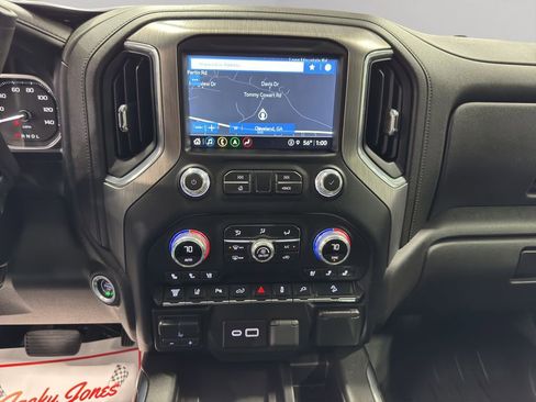 Used 2022 GMC Sierra 2500 Denali image 29