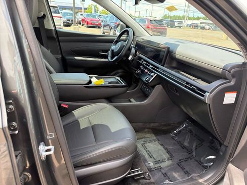 Used 2025 Hyundai Tucson SEL AWD/4WD image 15