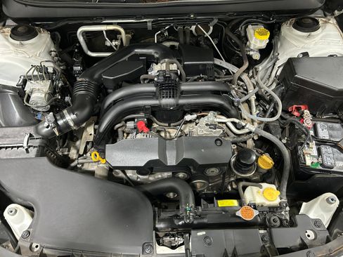 Used 2018 Subaru Outback 2.5i Limited image 19