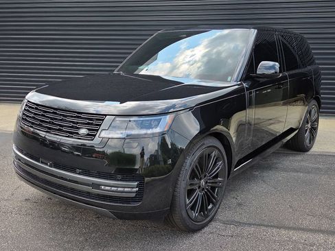 Used 2025 Land Rover Range Rover Autobiography AWD/4WD image 1
