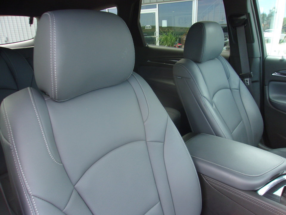 Used 2024 Buick Enclave Premium AWD/4WD image 14