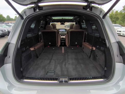 Used 2024 Mercedes-Benz GLS 450 4MATIC image 37