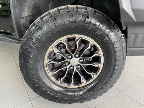 Used 2020 Chevrolet Colorado ZR2 w/ LPO, Power Package image 11