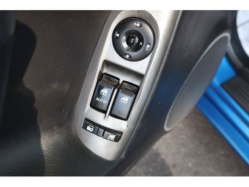Used 2007 Hyundai Tiburon SE FWD image 10