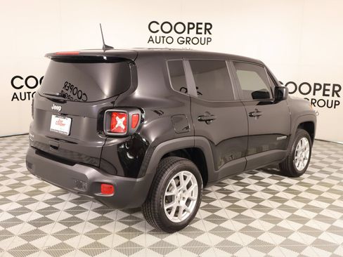 Used 2023 Jeep Renegade Latitude AWD/4WD image 20