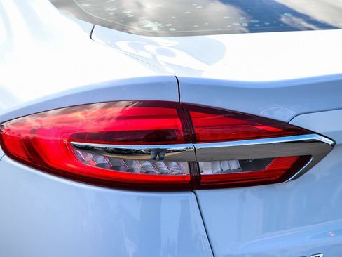 Certified 2020 Ford Fusion SE AWD/4WD image 11