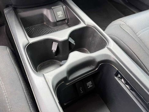 Used 2019 Honda CR-V LX image 19