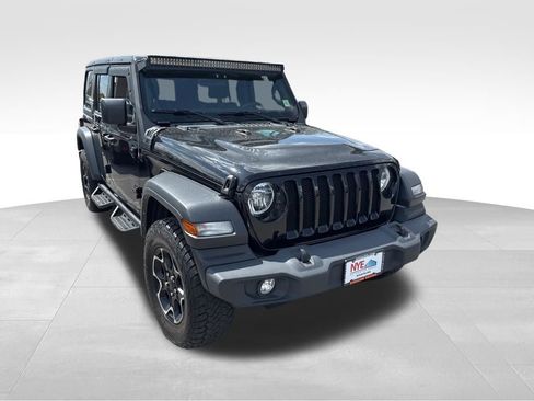 Used 2021 Jeep Wrangler Unlimited Sport AWD/4WD image 8