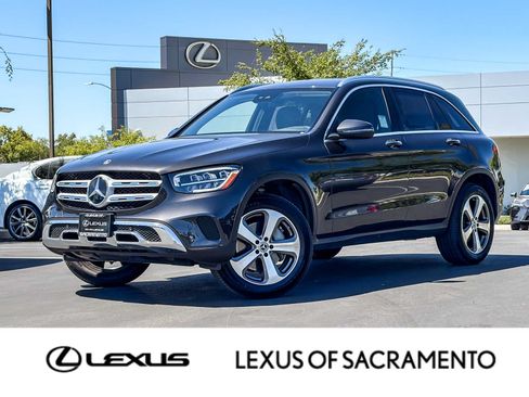 Used 2022 Mercedes-Benz GLC 300 image 1
