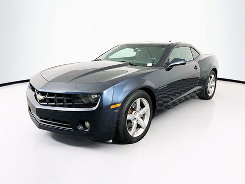 Used 2013 Chevrolet Camaro LT RWD image 3