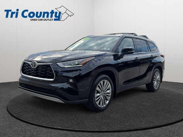 Certified 2026 Toyota Highlander Platinum AWD/4WD image 3