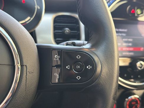 Used 2022 MINI Cooper 4-Door Hardtop FWD image 17