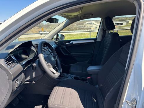 Used 2023 Volkswagen Tiguan S image 10
