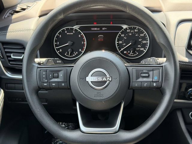 Used 2023 Nissan Rogue SV AWD/4WD image 18