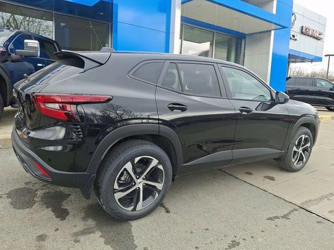 New 2026 Chevrolet Trax RS w/ Driver Confidence Package image 6