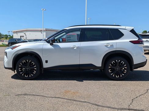 New 2026 Nissan Rogue SV AWD/4WD image 4