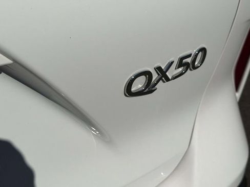 Certified 2023 INFINITI QX50 Pure image 28