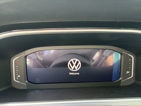 New 2026 Volkswagen Taos SEL AWD/4WD image 12