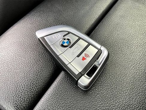 Used 2021 BMW X5 xDrive40i w/ Premium Package image 10