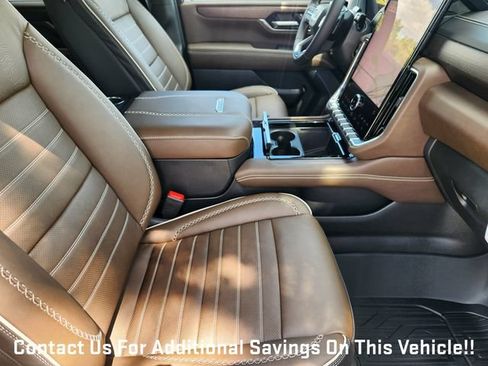 New 2026 GMC Yukon Denali Ultimate AWD/4WD image 10