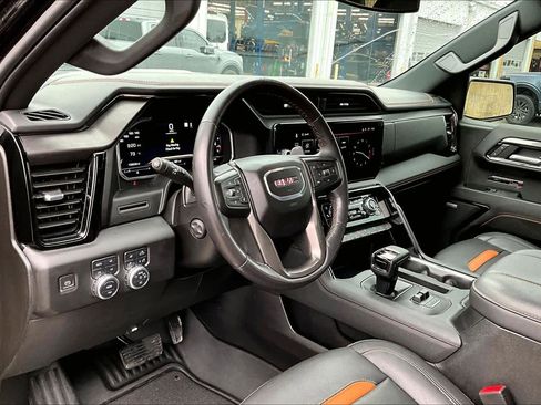 Used 2023 GMC Sierra 1500 AT4 w/ AT4 Premium Package image 18