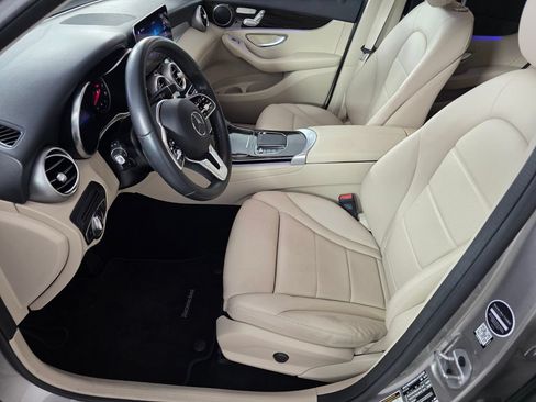 Certified 2022 Mercedes-Benz GLC 300 image 9