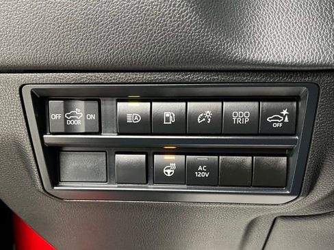 Used 2025 Toyota Tundra Limited w/ TRD Off-Road Package AWD/4WD image 31