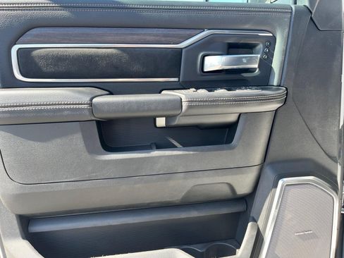 New 2026 RAM 2500 Laramie AWD/4WD image 15