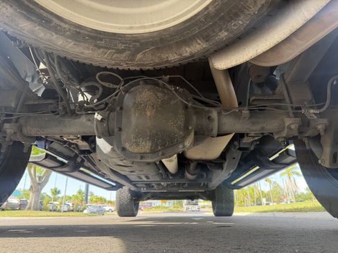 Used 2017 Ford F150 Lariat w/ Equipment Group 502A Luxury image 13