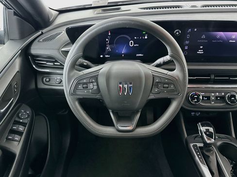 Used 2026 Buick Envista Preferred FWD image 17