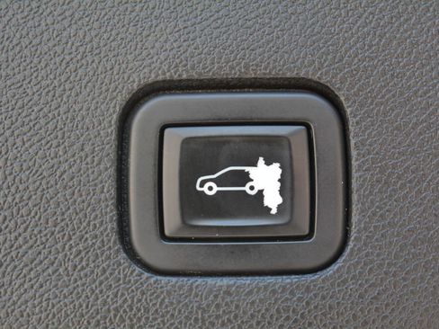 Used 2020 Cadillac XT6 Premium Luxury AWD/4WD image 27