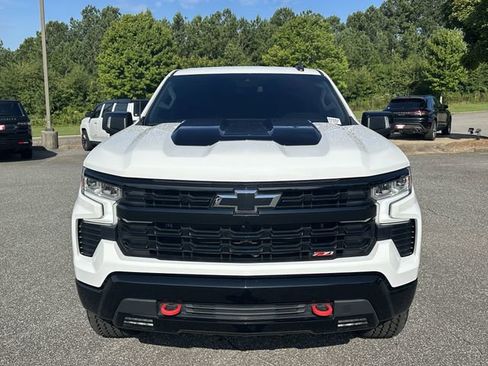 Used 2022 Chevrolet Silverado 1500 LT Trail Boss w/ LT Trail Boss Premium Package image 8